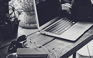 米兰体育APP网页版-李娜锁定胜局网球公开赛，李娜网球决赛