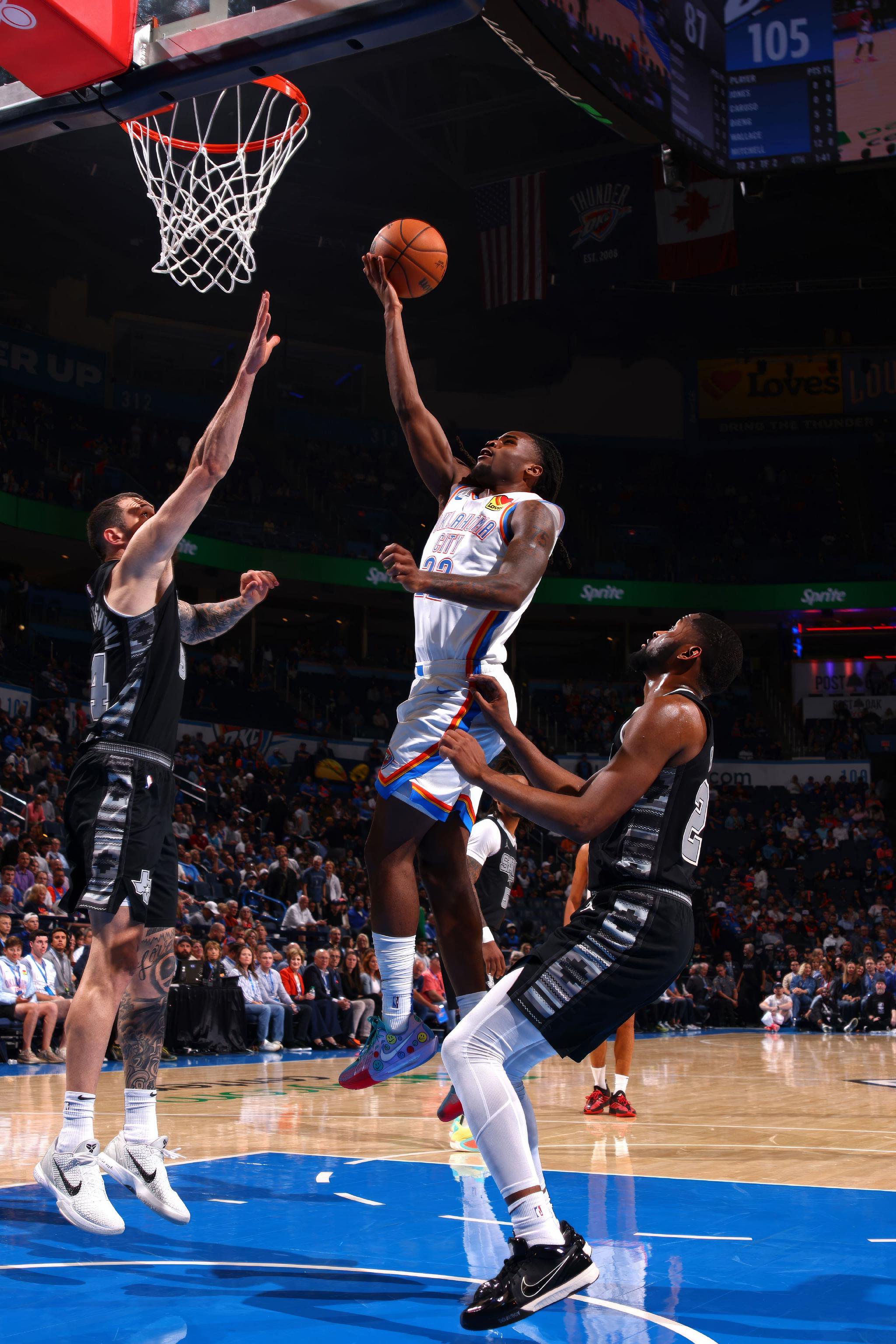 米兰体育app入口-关于季后赛激情：每一场都令人热血沸腾的对决的信息