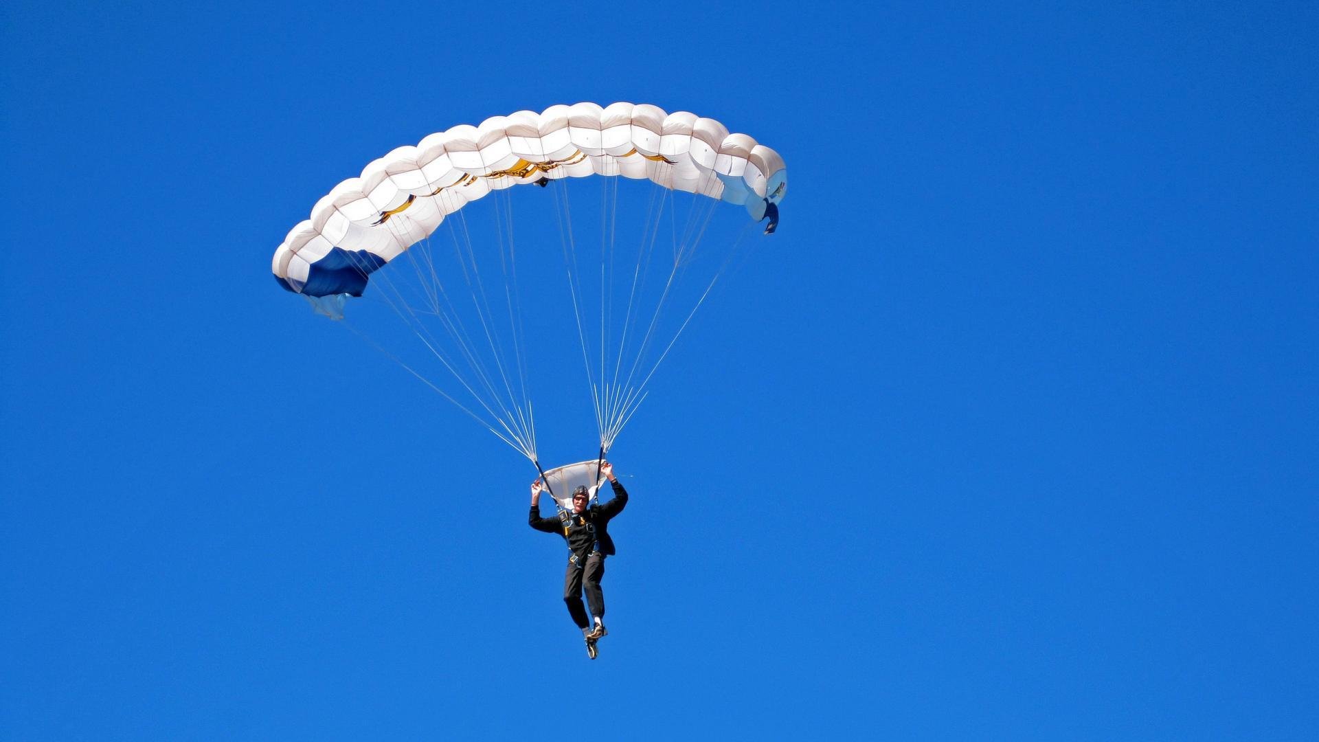 米兰体育官网-未来汽车行业的F1影响力，未来汽车产业