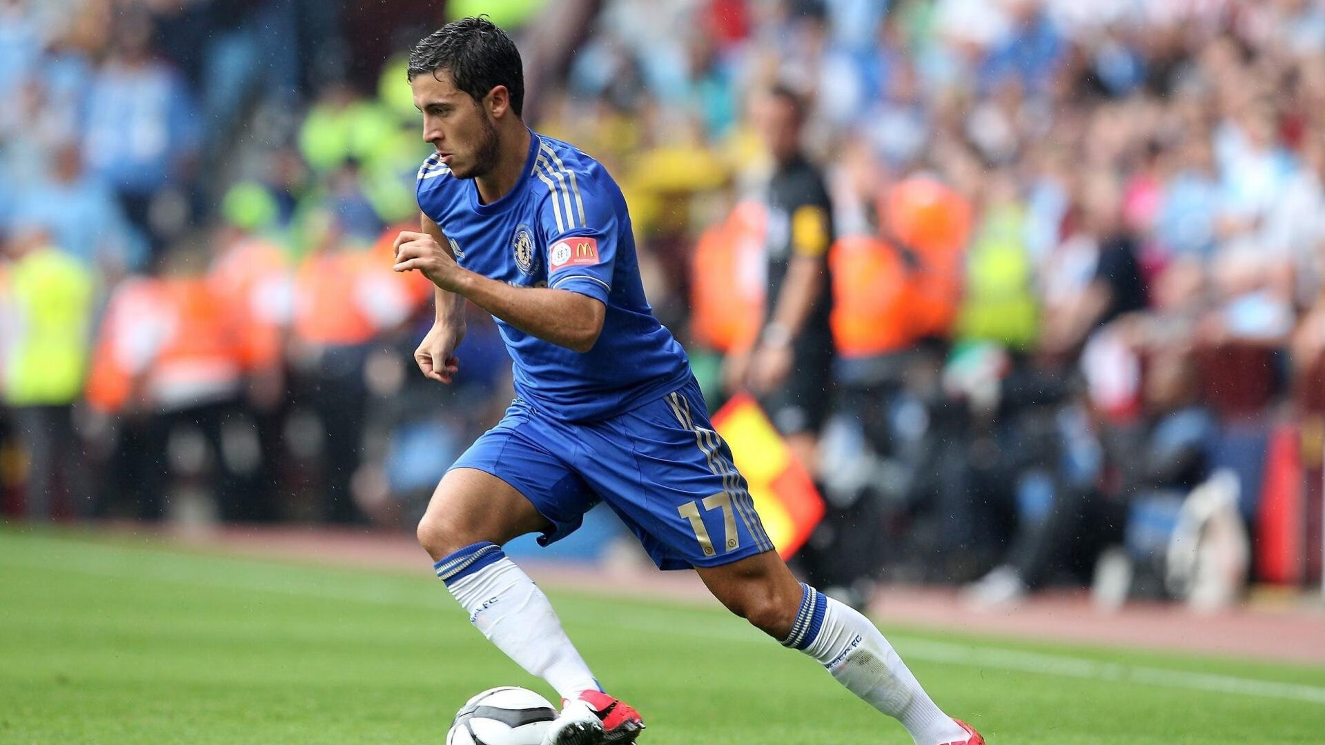 国务院办公厅印发《关于以冰雪运动高质量发展激发冰雪经济活力的若干意见》。